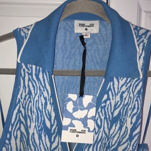 Diane Vaughn furstenberg Target knit blue‎ and white wrap dress size 1x NWT